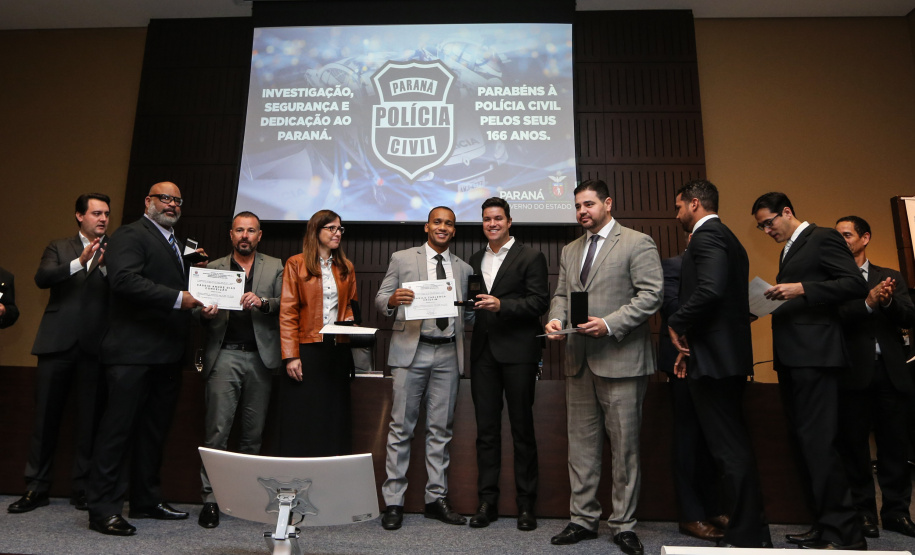 O governador Carlos Massa Ratinho Junior participa nesta segunda-feira (30), da comemoração do aniversário de 166 anos da Polícia Civil no Paraná na sede da OAB Paraná, em Curitiba .   30/09/2019 - Foto: Geraldo Bubniak/AEN