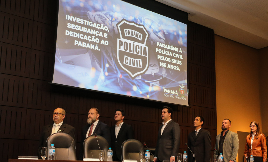O governador Carlos Massa Ratinho Junior participa nesta segunda-feira (30), da comemoração do aniversário de 166 anos da Polícia Civil no Paraná na sede da OAB Paraná, em Curitiba .   30/09/2019 - Foto: Geraldo Bubniak/AEN