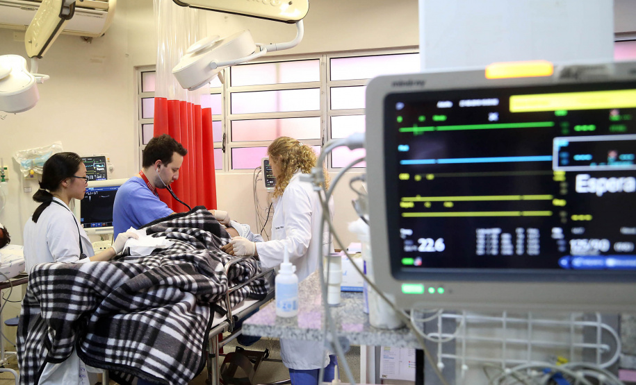 O novo sistema de regulação de leitos, consultas, exames e procedimentos de alta complexidade da Secretaria de Estado da Saúde, o Care Paraná, entra em funcionamento a partir da meia-noite desta terça-feira (1º). Foto: Gilson Abreu/AEN