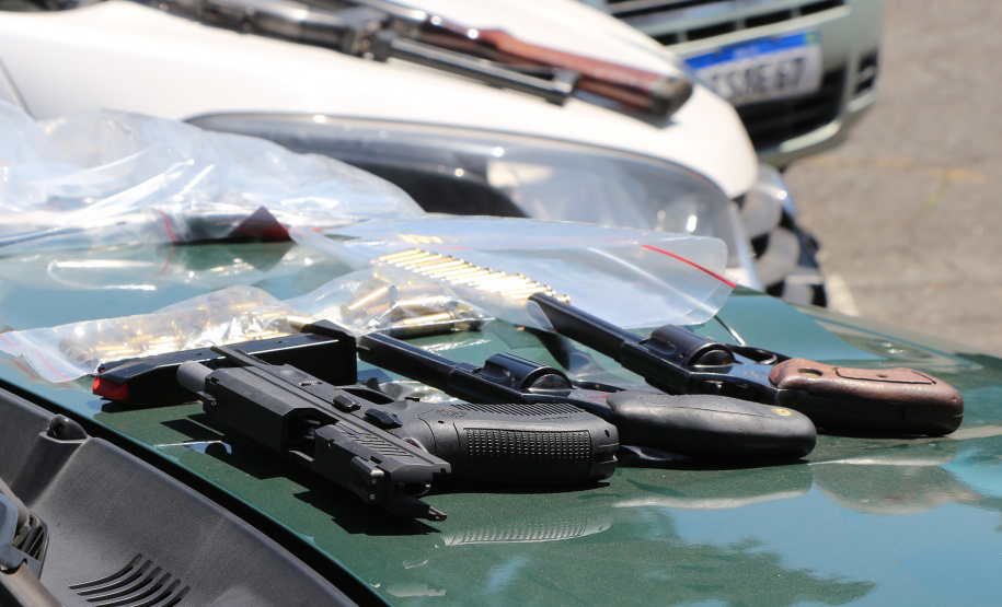 Curitiba, 01 de Outubro de 2019.  Coletiva de Imprensa - Roubo a Banco no Tatuquara Foto: entrevista Delegado rodrigo Brown.