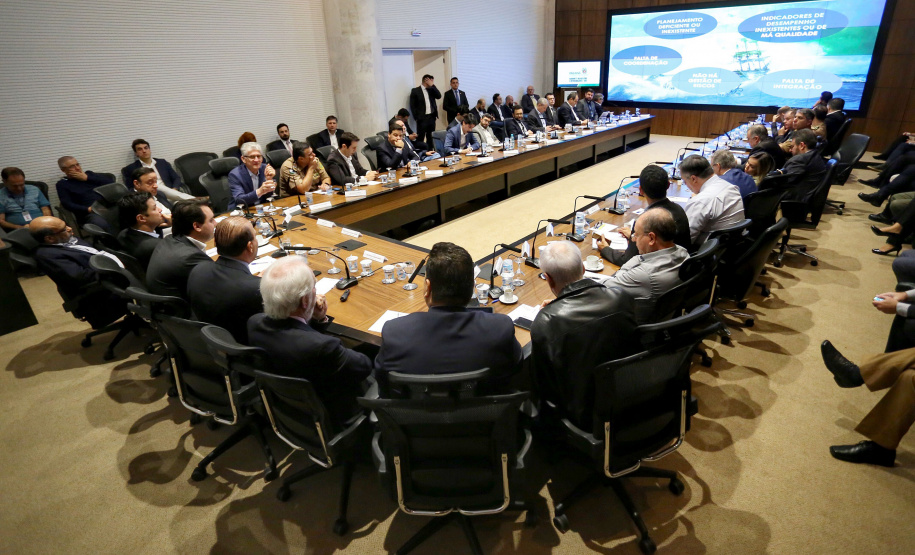 Governador Carlos Massa Ratinho Junior durante reunião com a equipe de governo. Curitiba,01/10/2019 - Foto: José Fernando Ogura/AEN