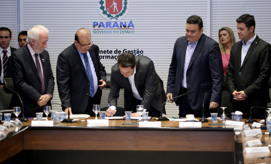 Governador Carlos Massa Ratinho Junior durante reunião com a equipe de governo. Curitiba,01/10/2019 - Foto: José Fernando Ogura/AEN