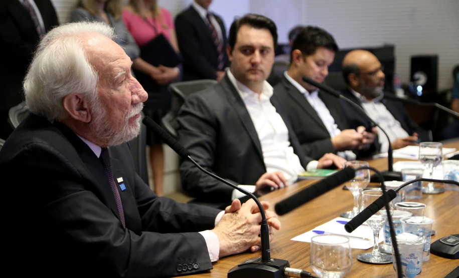 Governador Carlos Massa Ratinho Junior durante reunião com a equipe de governo. Curitiba,01/10/2019 - Foto: José Fernando Ogura/AEN