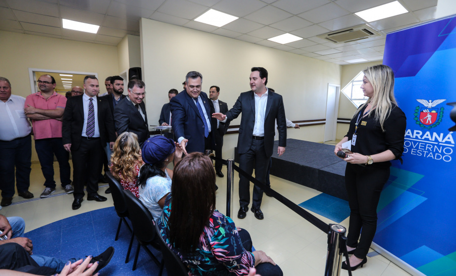 O governador Carlos Massa Ratinho Junior inaugura nesta terça-feira (01), novos leitos de UTI do Hospital de Reabilitação Ana Carolina Moura Xavier, de Curitiba. O espaço, que estava fechado há dez anos. 01/10/2019 - Foto: Geraldo Bubniak/AEN