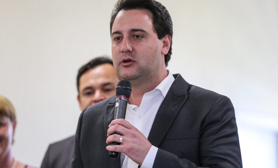 O governador Carlos Massa Ratinho Junior inaugura nesta terça-feira (01), novos leitos de UTI do Hospital de Reabilitação Ana Carolina Moura Xavier, de Curitiba. O espaço, que estava fechado há dez anos. 01/10/2019 - Foto: Geraldo Bubniak/AEN