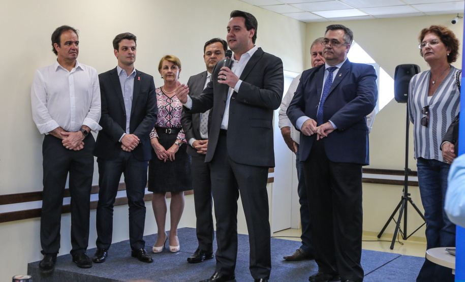O governador Carlos Massa Ratinho Junior inaugura nesta terça-feira (01), novos leitos de UTI do Hospital de Reabilitação Ana Carolina Moura Xavier, de Curitiba. O espaço, que estava fechado há dez anos. 01/10/2019 - Foto: Geraldo Bubniak/AEN