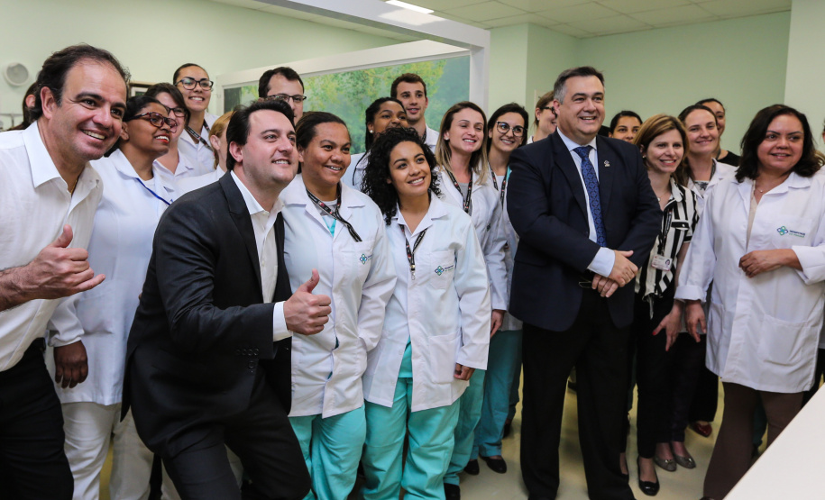 O governador Carlos Massa Ratinho Junior inaugura nesta terça-feira (01), novos leitos de UTI do Hospital de Reabilitação Ana Carolina Moura Xavier, de Curitiba. O espaço, que estava fechado há dez anos. 01/10/2019 - Foto: Geraldo Bubniak/AEN