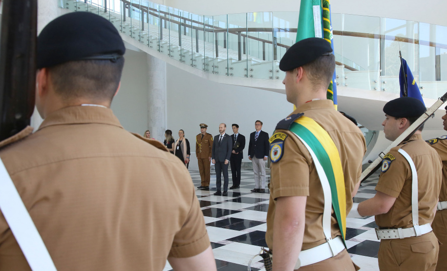Governador Carlos Massa Ratinho Junior recebe o embaixador da Finlândia, Jouko Leinonen. Curitiba,01/10/2019 Foto:Jaelson Lucas / AEN