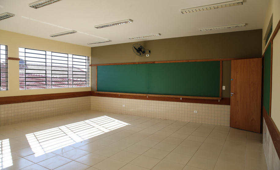 Obras do Colégio Estadual Ribeirão Grande no Jardim Paulista em Campina Grande do Sul. 30/09/2019  -  Foto: Geraldo Bubniak/AEN