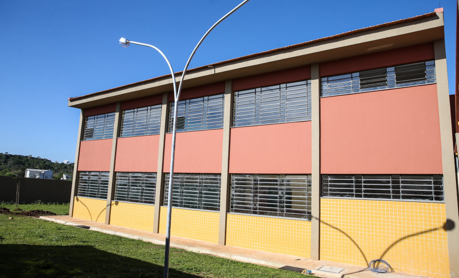 Obras do Colégio Estadual Ribeirão Grande no Jardim Paulista em Campina Grande do Sul. 30/09/2019  -  Foto: Geraldo Bubniak/AEN