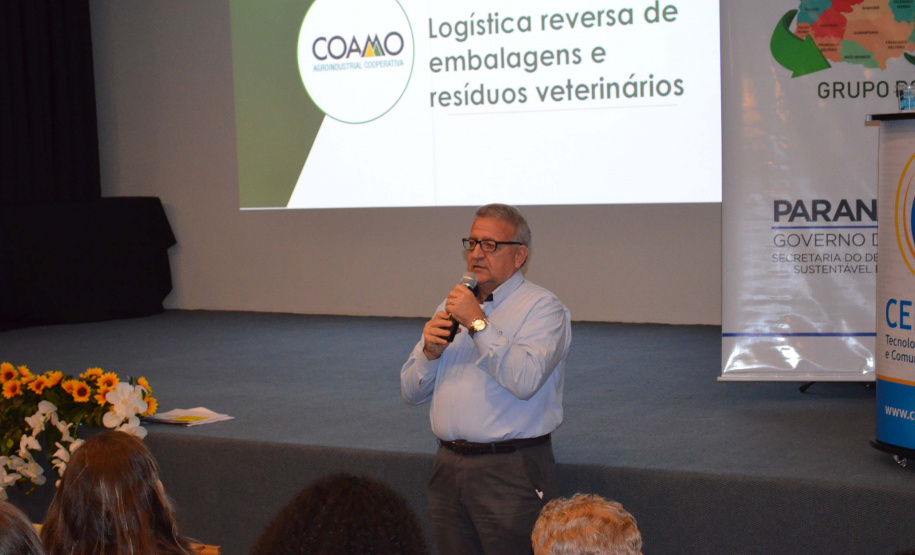 A Divisão de Resíduos Sólidos da Secretaria de Estado do Desenvolvimento Sustentável e do Turismo promoveu encontro nessa quarta-feira (02), em Curitiba, um encontro para discutir os principais avanços, projetos e dificuldades na área de resíduos sólidos no Paraná