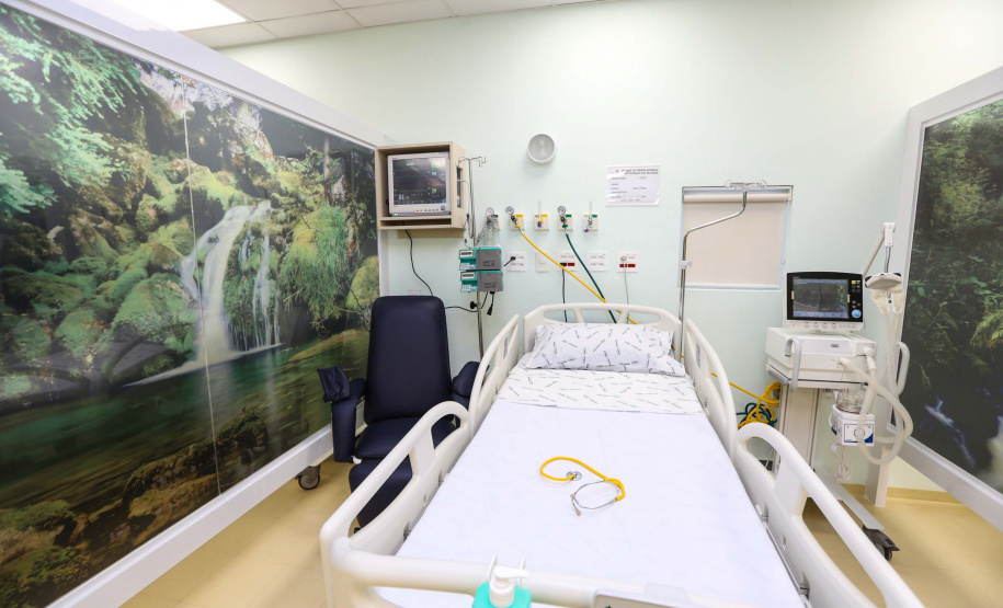 UTI do Hospital de Reabilitação recebe a primeira paciente. Foto: Geraldo Bibniak/AEN