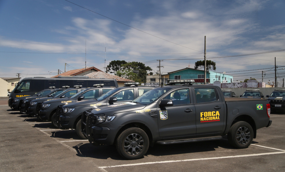 O governador Carlos Massa Ratinho Junior e o ministro da Justiça e Segurança Pública, Sergio Moro, visitam a Base da Força Nacional de Segurança Pública, em São José dos Pinhais. Foto: José Fernando Ogura/AEN
