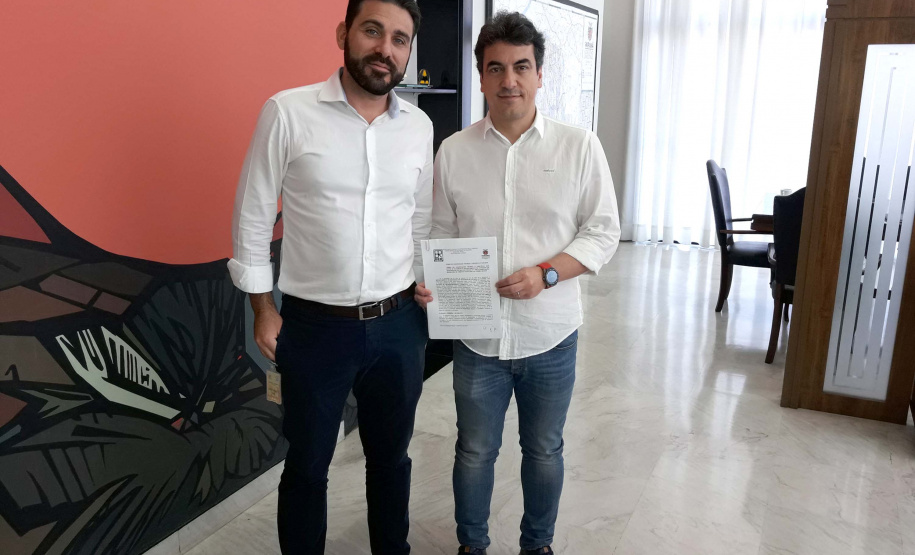 DER firma cooperação com Associação Brasileira de Cimento Portland. Foto: Divulgação/DER