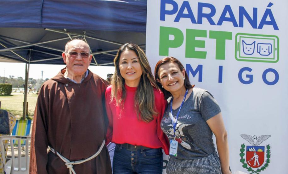 O Paraná Pet Amigo resultou na adoção de 91 animais, consequência dos eventos realizados no Parque Barigui, em Curitiba, e em diversos pontos do Interior do Estado. A ação promovida pela Secretaria de Estado Desenvolvimento Sustentável e do Turismo ocorreu no sábado (05) simultaneamente a outras atividades do Outubro Rosa, com programação integrada pelas Secretarias de Estado da Justiça, Família e Trabalho e da Saúde.