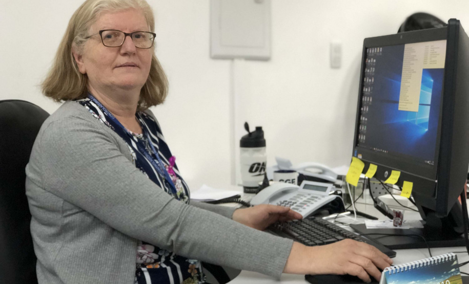 Ana Cristina Scandelari tem 61 anos e há 20 é servidora estadual. Para ela, o autoexame só não basta, tem que fazer os exames complementares. “A doença de minha irmã foi muito agressiva e ela teve de tirar toda a mama e colocar prótese. Naquele tempo o exame não era obrigatório e diziam que não era necessário”, contou. “O importante é prevenir. Tem que ter campanhas também de educação alimentar, porque tem alimentos que facilitam o aparecimento da doença”, sugeriu Cristina.