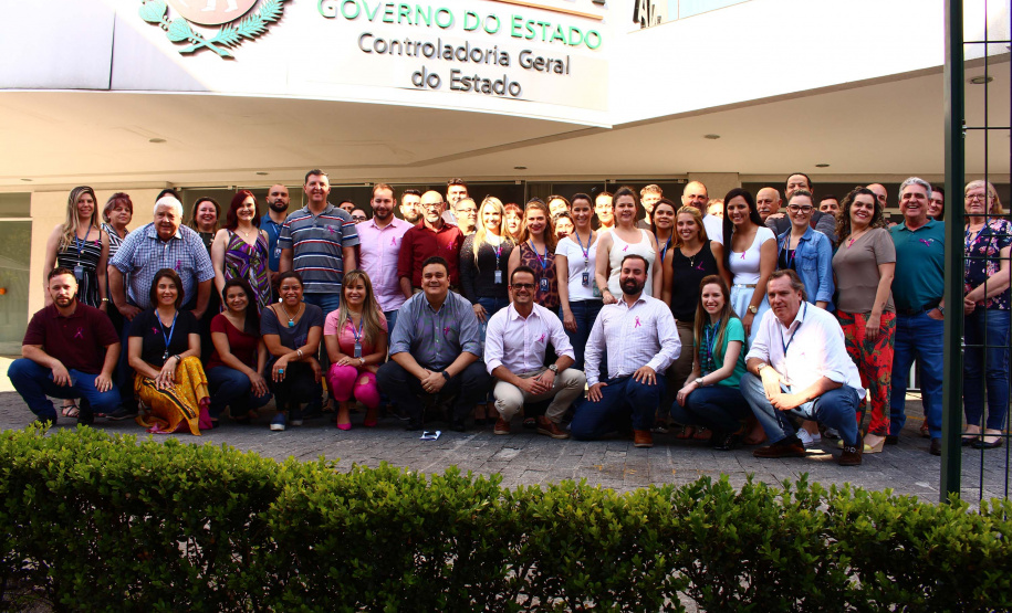 O alerta da campanha Paraná Rosa encontrou eco na Controladoria-Geral do Estado com as histórias de servidoras que tiveram diagnóstico positivo para o câncer.