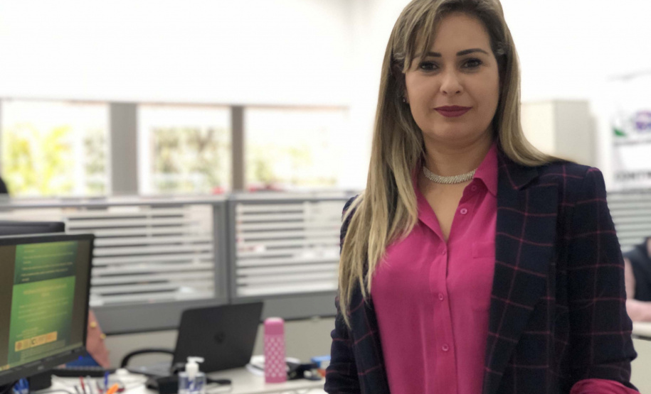 A coordenadora de Desenvolvimento Profissional da CGE, Mirian Simões, destacou que é fundamental o órgão se integrar a campanhas de sensibilização. “É preciso se cuidar e pelo menos uma vez por ano fazer os procedimentos, autoexames e consultas”, disse. Mirian superou um câncer de colo de útero, descoberto ainda na fase inicial com os exames de rotina.