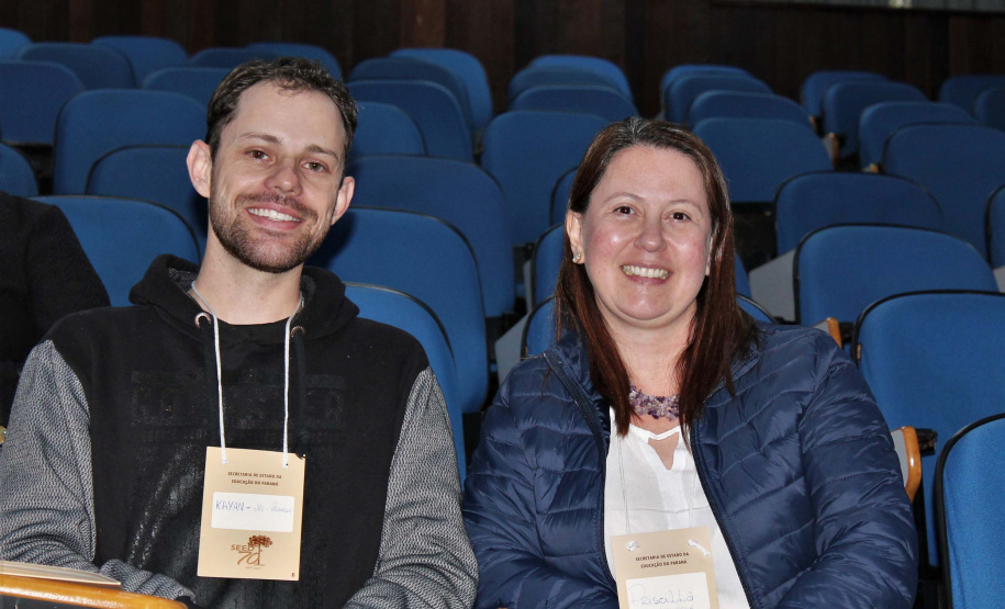 58 professores intercambistas da Secretaria de Estado da Educação e do Esporte participaram nesta segunda (7) e terça-feira (8), em Curitiba, do I Encontro Estadual de Capacitação de Professores no Exterior – Estados Unidos e Canadá, organizado pelo Departamento de Desenvolvimento Curricular da secretaria. Foto: Divulgação/SEED