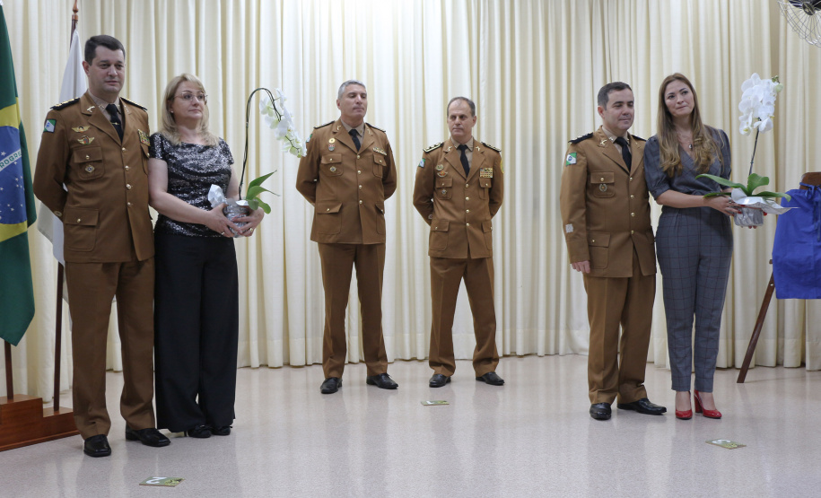 O Batalhão de Polícia Rodoviária (BPRv) recebeu nesta quarta-feira (09), na sede do Departamento de Estradas e Rodagens (DER-PR), em Curitiba, o novo comandante da unidade. O coronel Erich Wagner Osternack passou a função ao tenente-coronel Olavo Vianei Francischett Nunes, que desde 2012 chefiava a Central de Operações Policiais Militares (Copom).