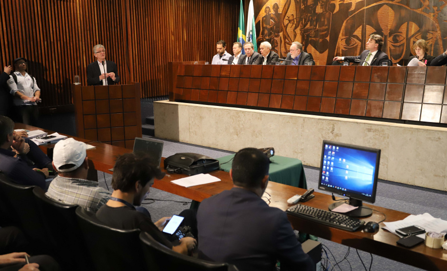 O secretário de Agricultura e Abastecimento Norberto Ortigara, participa da Audiência Pública que trata da incorporação da Emater, CPRA, Codapar e do Iapar, na Assembleia Legislativa.Curitiba, 09-10-19.Foto: Arnaldo Alves / AEN.