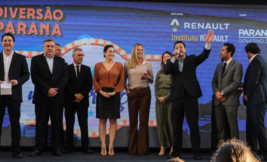 O governador Carlos Massa Ratinho Junior lança nesta quarta-feira (09) o projeto Cinema na Praça, que beneficiará cidades com até dez mil habitantes que não têm cinemas de rua ou em centros comerciais, no Palácio Iguaçu, em Curitiba.  09/10/2019 - Foto: Geraldo Bubniak/AEN