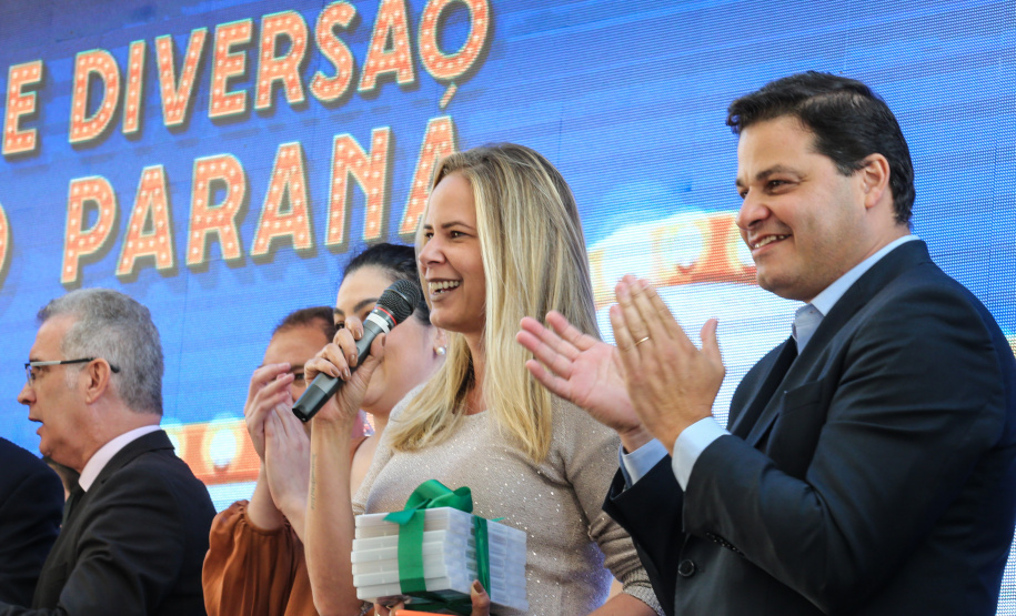 O governador Carlos Massa Ratinho Junior lança nesta quarta-feira (09) o projeto Cinema na Praça, que beneficiará cidades com até dez mil habitantes que não têm cinemas de rua ou em centros comerciais, no Palácio Iguaçu, em Curitiba.  09/10/2019 - Foto: Geraldo Bubniak/AEN