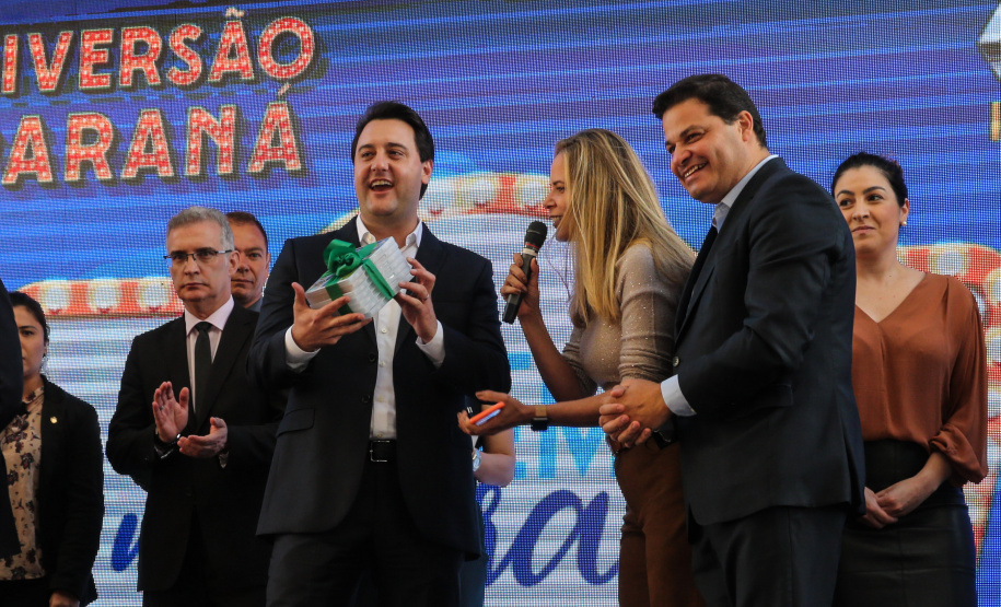 O governador Carlos Massa Ratinho Junior lança nesta quarta-feira (09) o projeto Cinema na Praça, que beneficiará cidades com até dez mil habitantes que não têm cinemas de rua ou em centros comerciais, no Palácio Iguaçu, em Curitiba.  09/10/2019 - Foto: Geraldo Bubniak/AEN