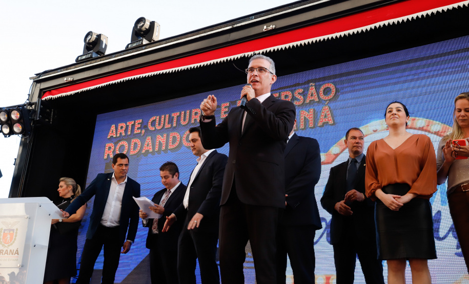 O governador Carlos Massa Ratinho Junior lança nesta quarta-feira (09) o projeto Cinema na Praça, que beneficiará cidades com até dez mil habitantes que não têm cinemas de rua ou em centros comerciais, no Palácio Iguaçu, em Curitiba.  09/10/2019