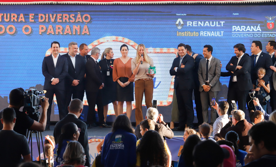 O governador Carlos Massa Ratinho Junior lança nesta quarta-feira (09) o projeto Cinema na Praça, que beneficiará cidades com até dez mil habitantes que não têm cinemas de rua ou em centros comerciais, no Palácio Iguaçu, em Curitiba.  09/10/2019