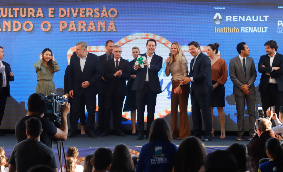 O governador Carlos Massa Ratinho Junior lança nesta quarta-feira (09) o projeto Cinema na Praça, que beneficiará cidades com até dez mil habitantes que não têm cinemas de rua ou em centros comerciais, no Palácio Iguaçu, em Curitiba.  09/10/2019