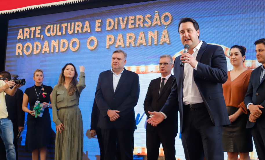 O governador Carlos Massa Ratinho Junior lança nesta quarta-feira (09) o projeto Cinema na Praça, que beneficiará cidades com até dez mil habitantes que não têm cinemas de rua ou em centros comerciais, no Palácio Iguaçu, em Curitiba.  09/10/2019