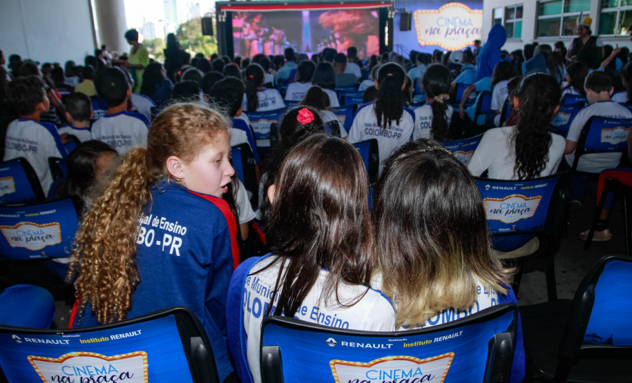 O governador Carlos Massa Ratinho Junior lança nesta quarta-feira (09) o projeto Cinema na Praça, que beneficiará cidades com até dez mil habitantes que não têm cinemas de rua ou em centros comerciais, no Palácio Iguaçu, em Curitiba. 09/10/2019