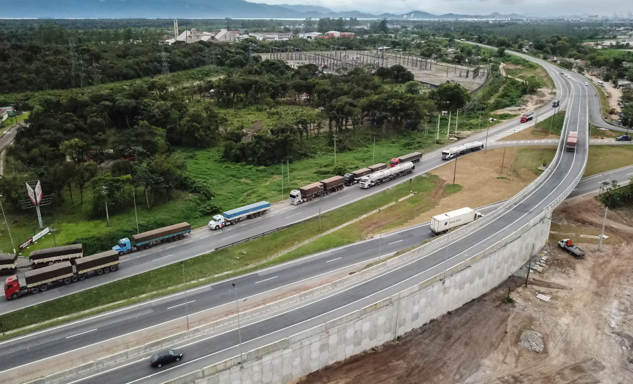 O governador Carlos Massa Ratinho Júnior inaugura nesta quinta-feira (10) , o viaduto da BR-277 e as obras de ampliação do Terminal de Contêineres de Paranaguá (TCP).Paranaguá, 09/10/2019 -  Foto: Geraldo Bubniak/AEN