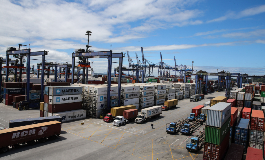 O governador Carlos Massa Ratinho Júnior inaugura nesta quinta-feira (10) , o viaduto da BR-277 e as obras de ampliação do Terminal de Contêineres de Paranaguá (TCP).Paranaguá, 09/10/2019 -  Foto: Geraldo Bubniak/AEN