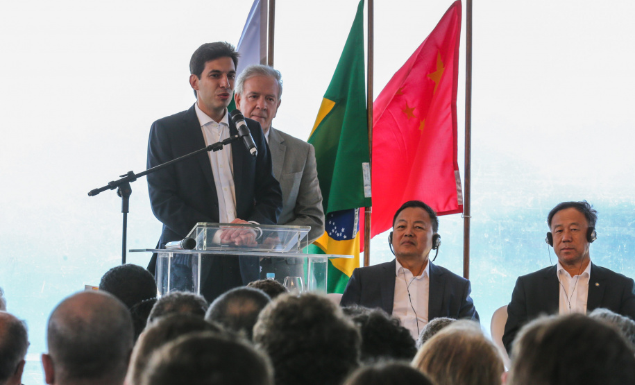 O governador Carlos Massa Ratinho Júnior inaugura nesta quinta-feira (10) , o viaduto da BR-277 e as obras de ampliação do Terminal de Contêineres de Paranaguá (TCP).Paranaguá, 09/10/2019 -  Foto: Geraldo Bubniak/AEN