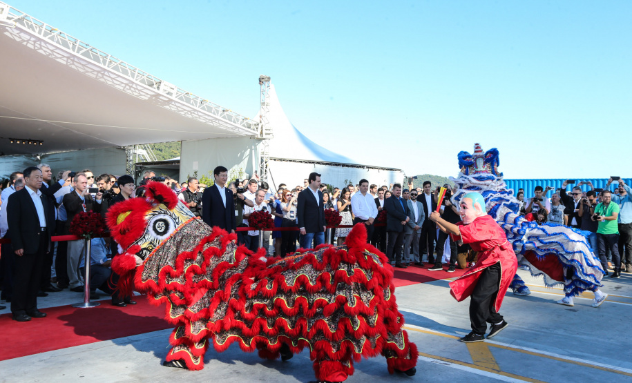 O governador Carlos Massa Ratinho Júnior inaugura nesta quinta-feira (10) , o viaduto da BR-277 e as obras de ampliação do Terminal de Contêineres de Paranaguá (TCP).Paranaguá, 09/10/2019 -  Foto: Geraldo Bubniak/AEN