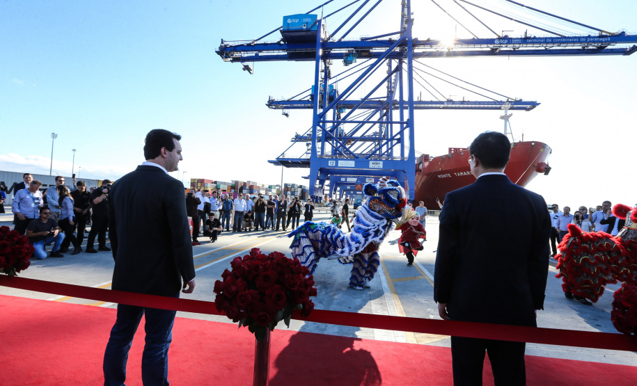 O governador Carlos Massa Ratinho Júnior inaugura nesta quinta-feira (10) , o viaduto da BR-277 e as obras de ampliação do Terminal de Contêineres de Paranaguá (TCP).Paranaguá, 09/10/2019 -  Foto: Geraldo Bubniak/AEN