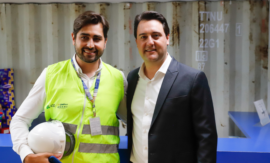 O Paraná passou a ter o maior terminal portuário em movimentação de contêineres do País