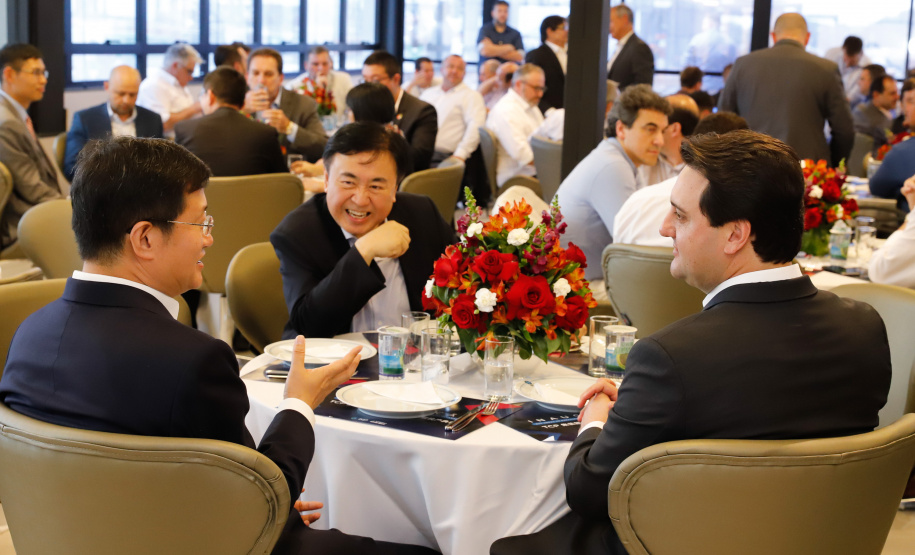 O Paraná passou a ter o maior terminal portuário em movimentação de contêineres do País