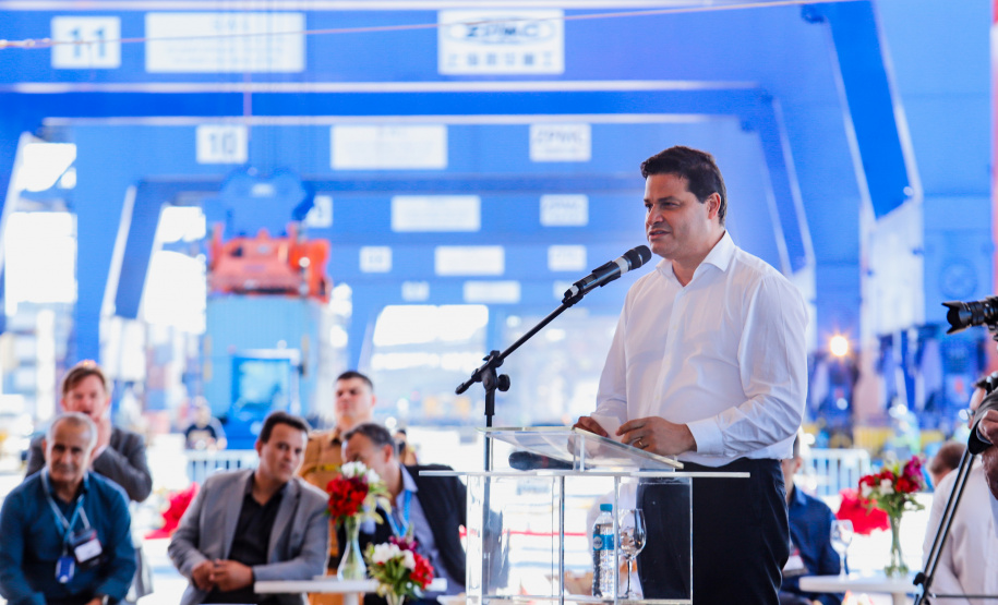 O Paraná passou a ter o maior terminal portuário em movimentação de contêineres do País