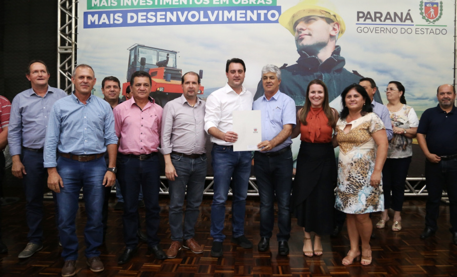 O Governo do Estado confirmou nesta quinta-feira (10) a liberação de R$ 6,3 milhões para nove municípios da Região Oeste do Paraná