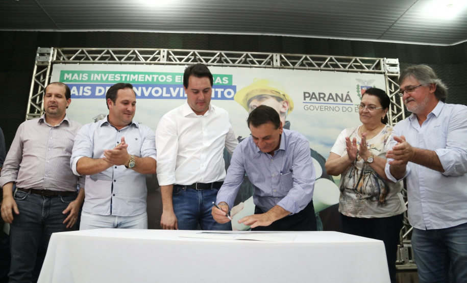 O Governo do Estado confirmou nesta quinta-feira (10) a liberação de R$ 6,3 milhões para nove municípios da Região Oeste do Paraná