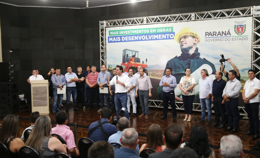 O Governo do Estado confirmou nesta quinta-feira (10) a liberação de R$ 6,3 milhões para nove municípios da Região Oeste do Paraná