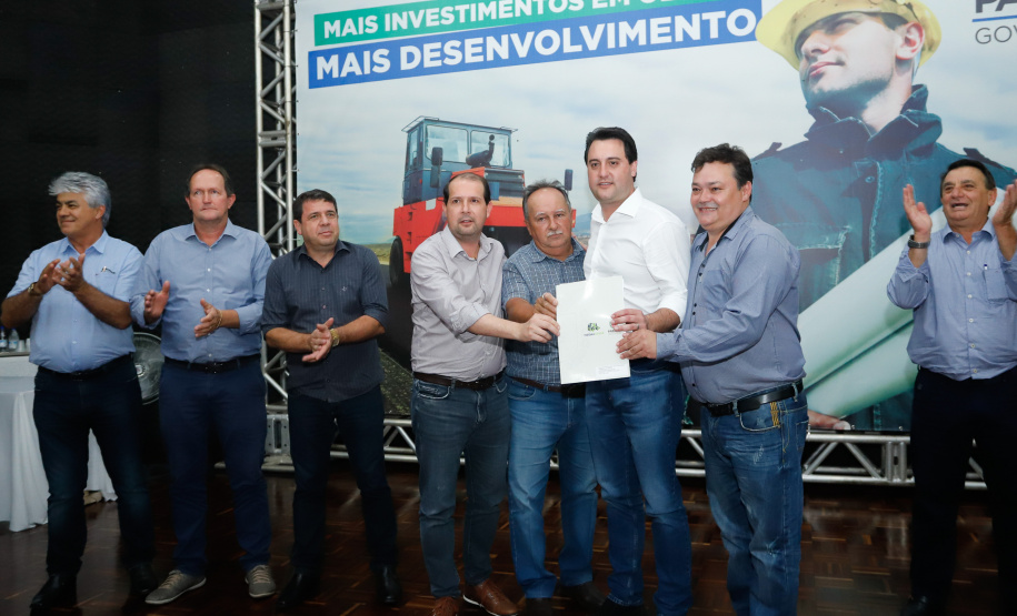 O Governo do Estado confirmou nesta quinta-feira (10) a liberação de R$ 6,3 milhões para nove municípios da Região Oeste do Paraná