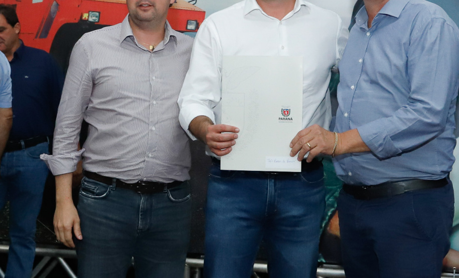 O Governo do Estado confirmou nesta quinta-feira (10) a liberação de R$ 6,3 milhões para nove municípios da Região Oeste do Paraná