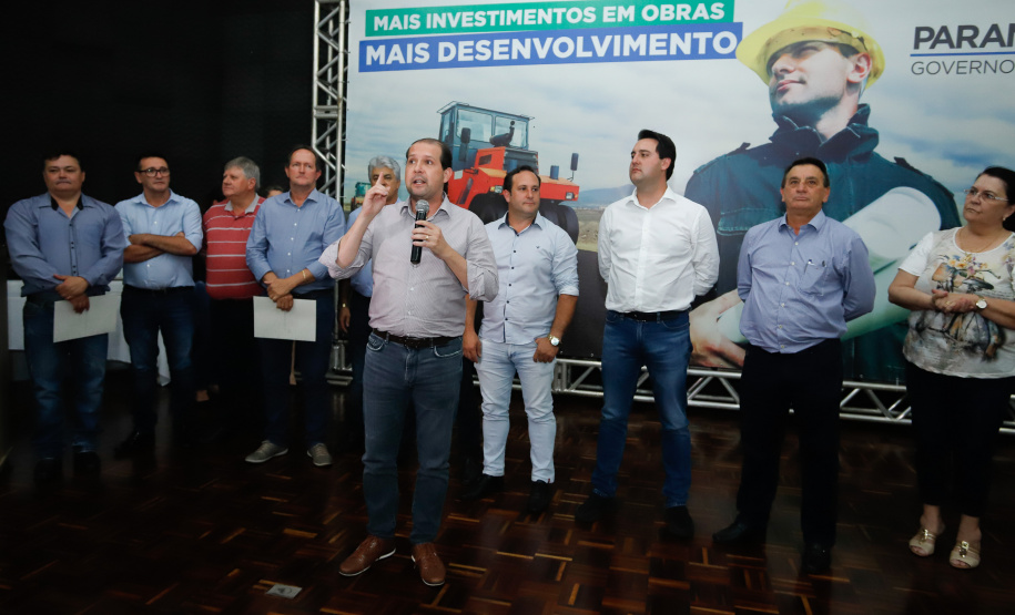O Governo do Estado confirmou nesta quinta-feira (10) a liberação de R$ 6,3 milhões para nove municípios da Região Oeste do Paraná