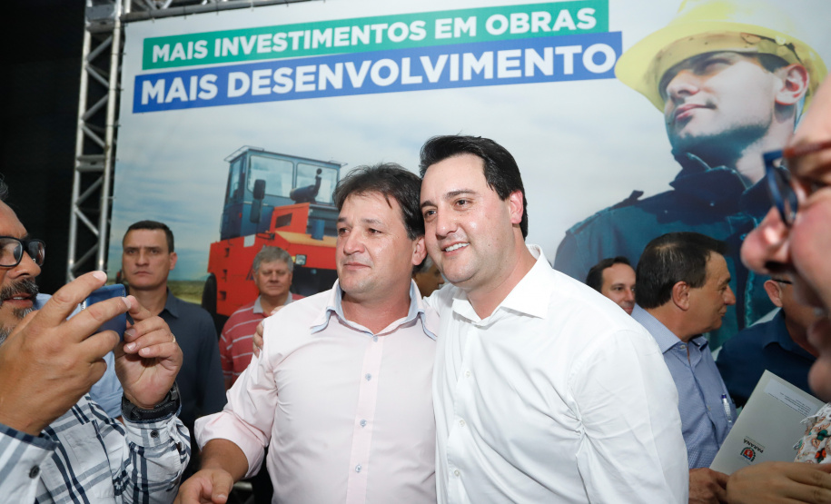 O Governo do Estado confirmou nesta quinta-feira (10) a liberação de R$ 6,3 milhões para nove municípios da Região Oeste do Paraná