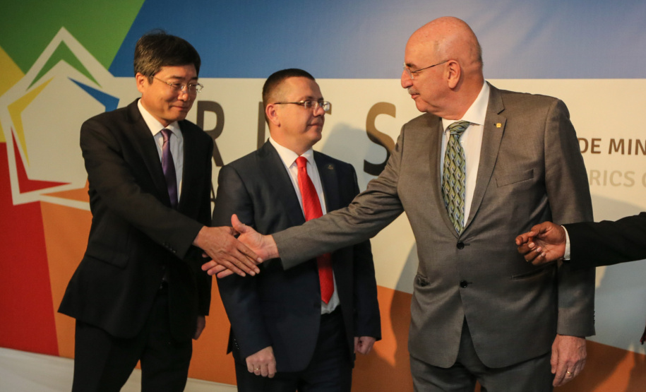 O ministro da Cidadania, Osmar Terra, participa nesta sexta-feira (11) da 4ª Reunião de Ministros da Cultura do BRICS, no Museu Oscar Niemeyer  em Curitiba.  07/10/2019  -  Foto: Geraldo Bubniak/AEN