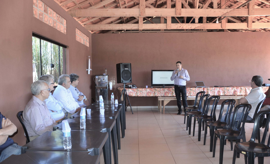 Um novo empreendimento de fruticultura, que recebe investimentos de R$ 26 milhões e está sendo instalado em Santo Antonio do Paraíso, no Norte Pioneiro, deverá impactar a economia da região. O empreendimento Vila Puree é integrado com produtores, que vão produzir oito tipos de frutas para extração da polpa. A renda que será gerada no campo está estimada em R$ 3,2 milhões por ano agrícola. Foto:Divulgação/SEAB